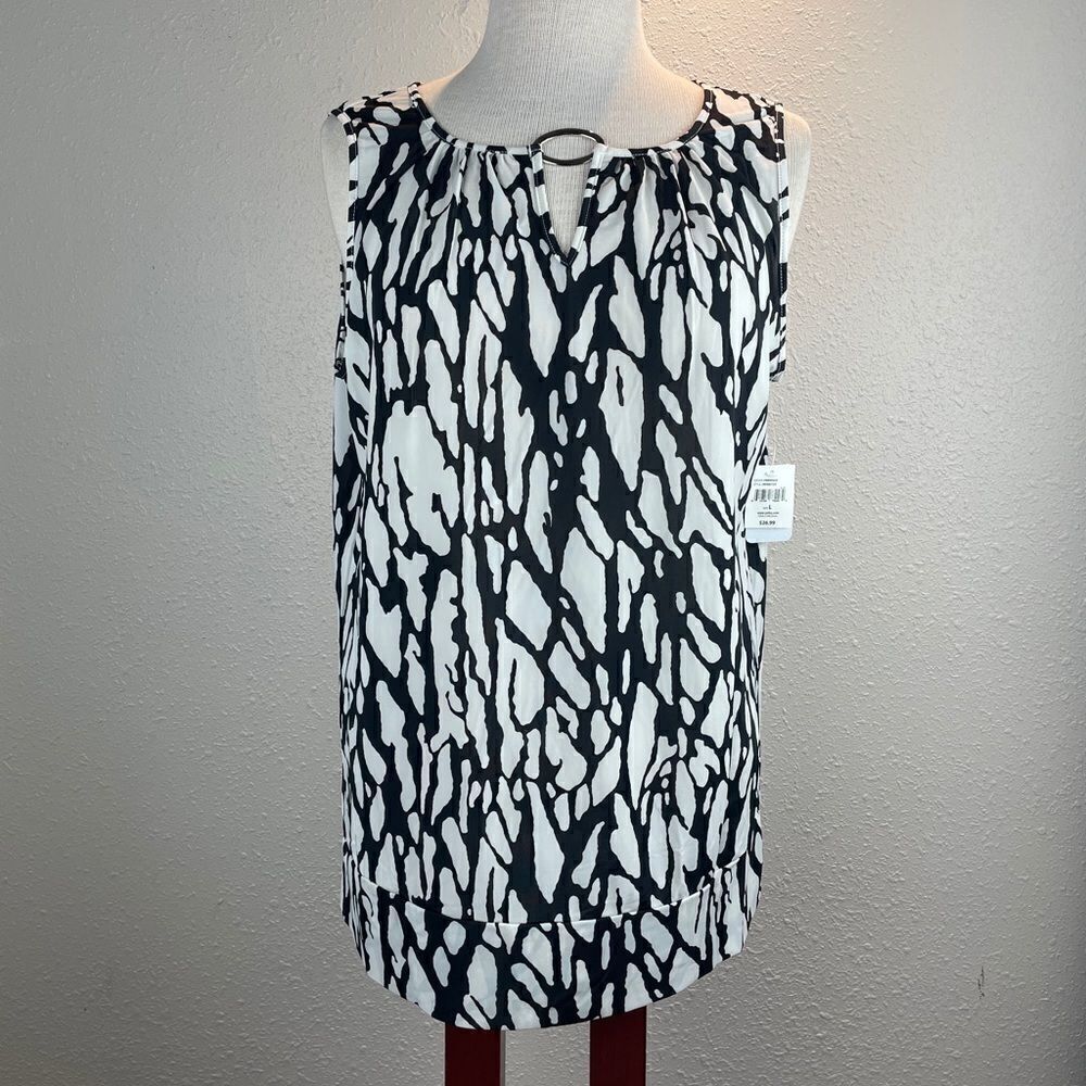 NWT JW Sleeveless Black & White Blouse Top Size L